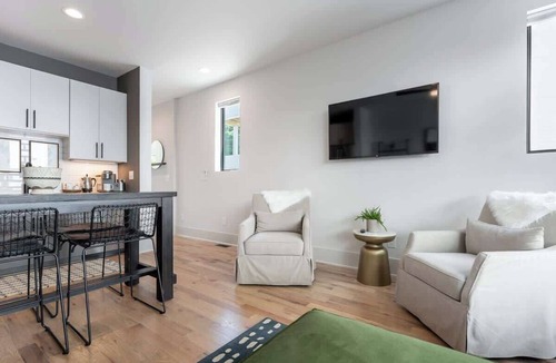 Hillsboro Village House | The Bel- Vandy
