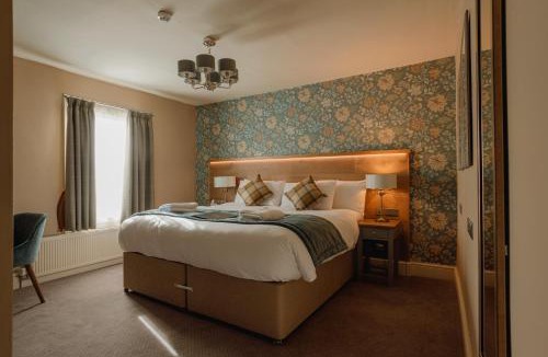 Tanworth in Arden Hotel | The Bell