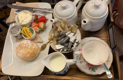 Great Cheverell Hotel | The Bell Inn