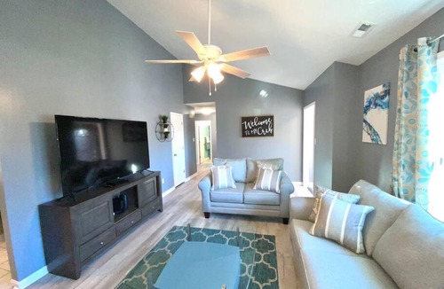 Jacksonville House | The Best Getaway Friends & Family Hangout!