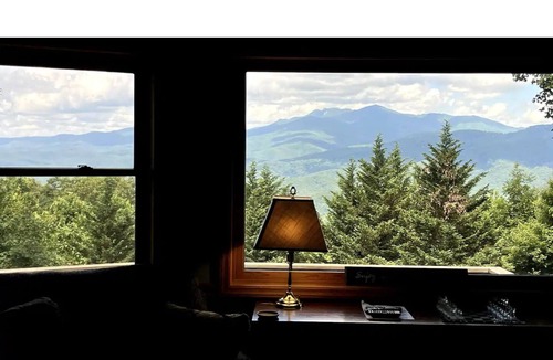 Apple Ridge Cabin | The Big Round Cabin - Blowing Rock, Hot tub, Secluded acreage, fabulous views