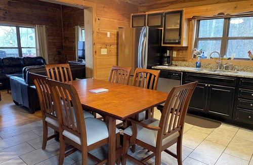 Saluda Cabin | The Blackberry-25 Acres- Best View -See Guestbook