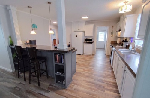 Harkers Island House | The Blue Sand Dollar at Harkers Island! Water Views, 4 beds 2 baths!