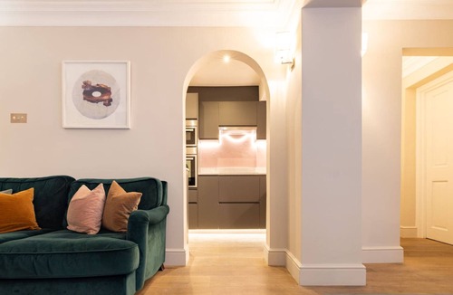 Campden Apartment | The Brunswick Oasis 2 Bedroom in Notting Hill