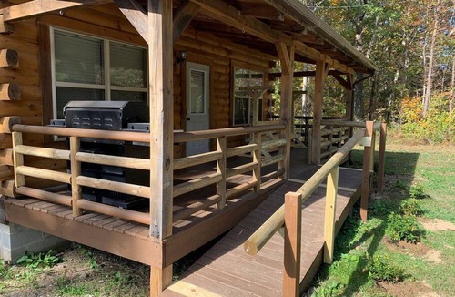 Monteagle Cabin | The Calming Cabin — Soak Up the Peace, Relaxation & Area Adventures