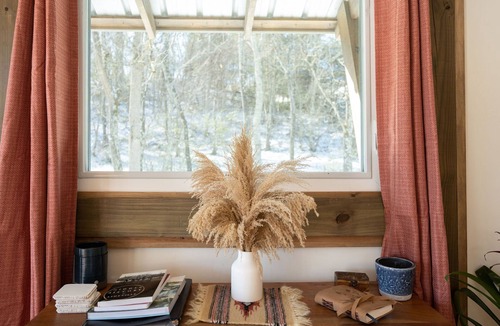 Alexander Cottage | The Carson at Ridgeview. Asheville rental! Luxury Glamping!