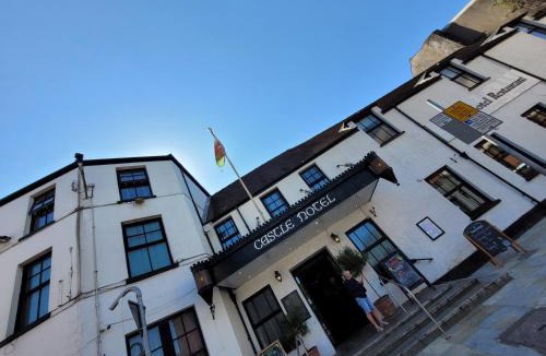 Neath Hotel | The Castle Hotel Neath