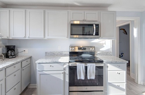 Gastonia House | The Charming City Cottage