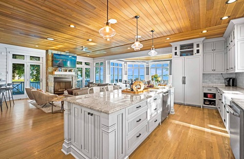 Mount Mourne House | The Chasestone - Breathtaking Home w/Heated Pool, Game Room & Optional Boat Rental