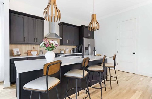 Eighth Avenue House | The Chorus- Rooftop Lounge + 1.5 miles to Broadway!