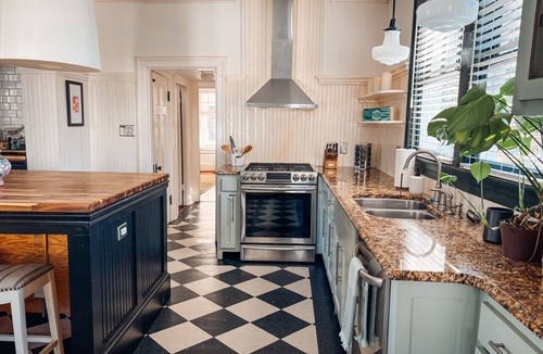 Greensboro Apartment | The Cinderella House