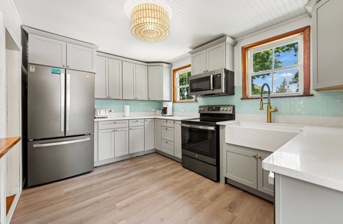 Historic Downtown Manteo House | "The Coastal Gem" - Historic Manteo