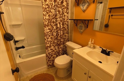 Westover Condo | The Cozy Family Retreat, Fayetteville, Fort Liberty, Airborne Paratroopers
