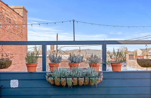 Hendersonville Apartment | The Demi-Lune. An urban space with small town charm!