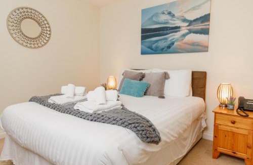 Spetchley Hotel | The Dewdrop Inn