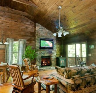 Aquone House | The Dogwood Breeze