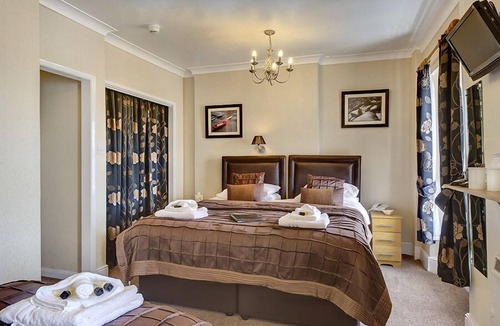 Babbacombe Bed & Breakfast | The Downs Babbacombe