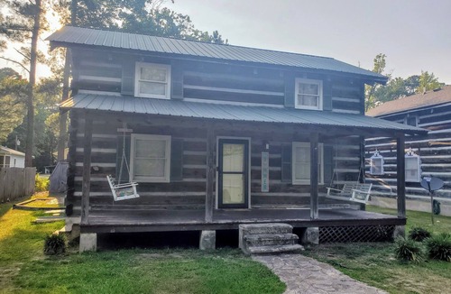 Elizabethtown Cabin | The Ducks Winter Nest @ White Lake NC