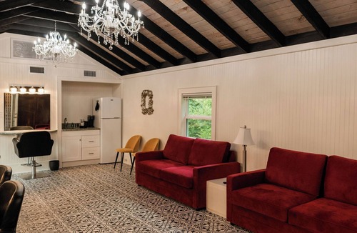 Wanchese House | The Elderberry Studio