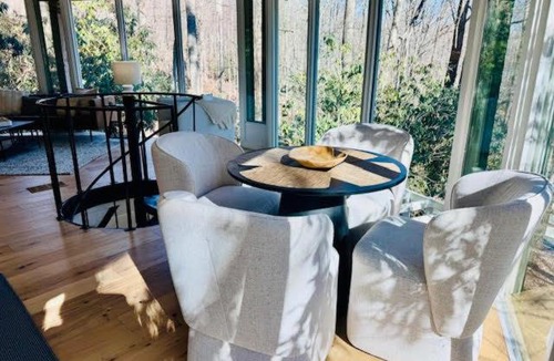Hillsville House | The Enchanted Nook- Romantic Retreat
