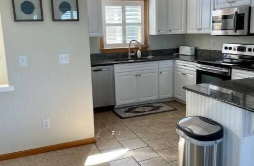Sea Scape House | The Farmers Sun Private pool, hot tub, golf course views, minutes from the beach