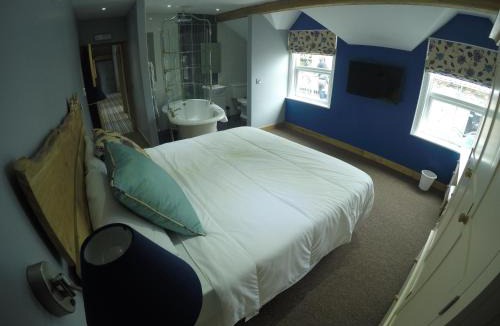 Ruthin House | The Feathers