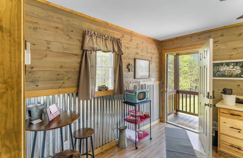 Moravian Falls Cabin | The Fire Cabin sets in the heart of the beautiful Moravian Falls