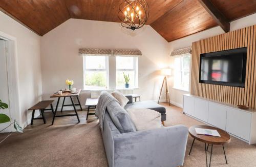 Carlisle House | The Flat