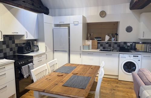 Marksbury Cottage | THE FORGE, pet friendly in Farmborough