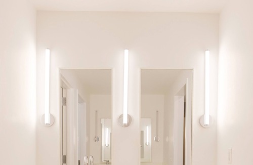 East Hill Hotel | The Gallatin(2 Queen Suite 115) Colorful Boutique Hotel!