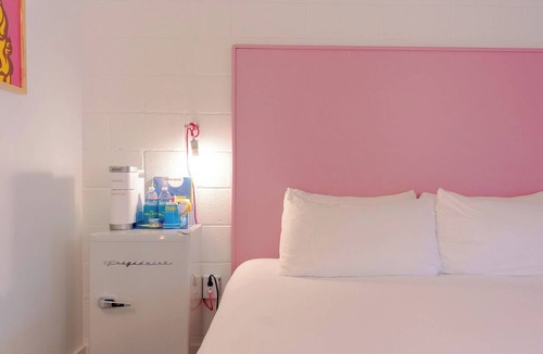 East Hill Hotel | The Gallatin (311) Colorful Boutique Hotel