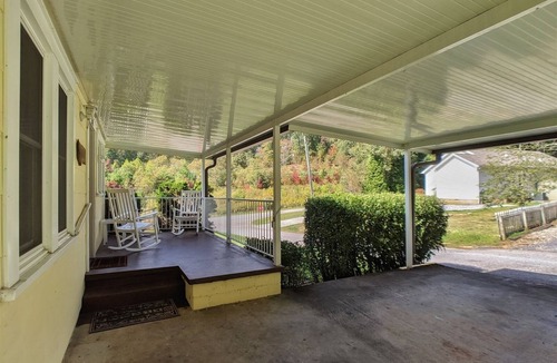 Lake Junaluska House | The Getaway: Charming 1950s Cottage with Modern Comforts at Lake Junaluska, Dog