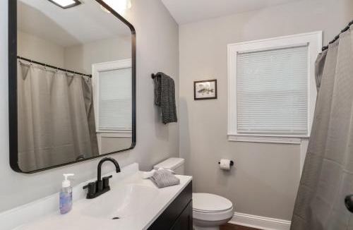 Mount Gilead House | The Gilead Cottage Near Lake Tillery & Uwharrie