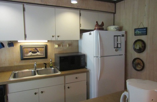 Sugar Mountain Condo | The Glen Condominimums 2/2. Golf course views! Rented by Sugar Mtn Lodging