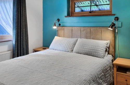 Glandyfi House | The Glen