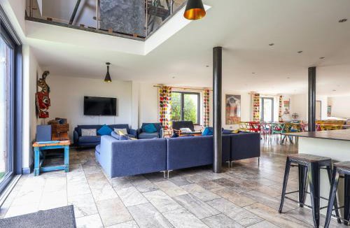 Huntley House | The Grain Dryer