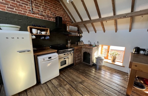 Boldre Apartment | The Grain loft at Warborne Farm