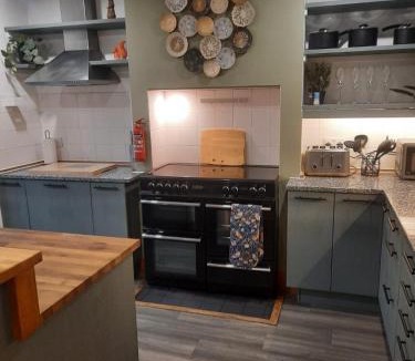 Grantchester Village House | The Grantchester - Charming 20th Century Home
