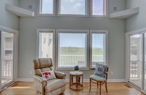 Village of Stump Sound House | The Great Escape: 3BR/3.5BA house, North Topsail Beach, Sleeps 11, Pool & Tennis