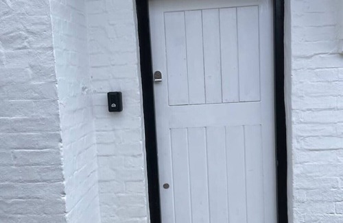 Wadhurst Apartment | The Greig 2 - Newly refurbished but cosy 1 bed Wadhurst Apartment