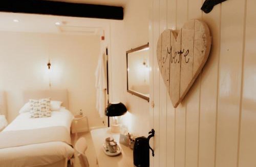 Sheepwash Hotel | The Half Moon Inn
