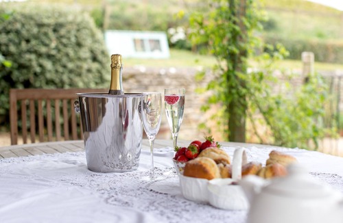 Chipping Sodbury House | The Hall - luxury barn conversion in the Cotwolds