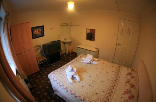 Handforth House | The Handforth Lodge