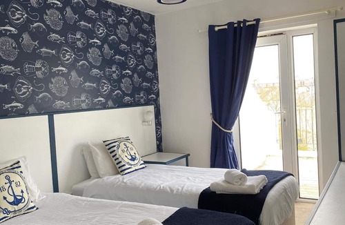 Cemaes Bay Hotel | The Harbour Hotel