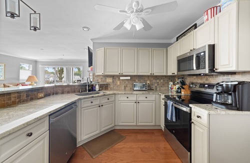 Cornelius Condo | The Haven - Lake Norman Vacation Rental - Lake views w/upscale accommodations