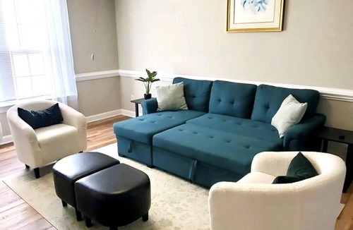 Greenville House | The Heir - Spacious 2 bedroom home