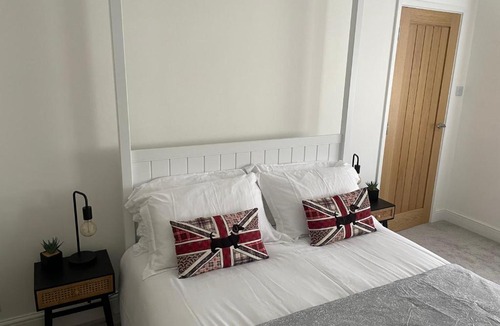 Modbury Apartment | The Hideaway
