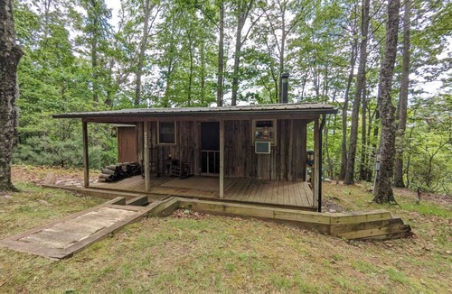 Hays Cabin | The Hideaway