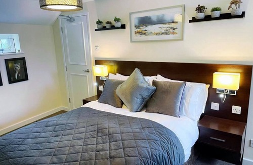 Ely Hotel | The High Flyer