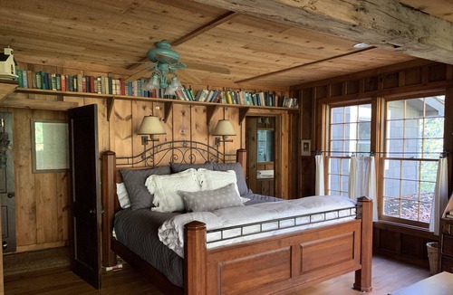 Mirror Lake House | The historic Mill House on Mirror Lake and, Cullasaja River on 1 Acre